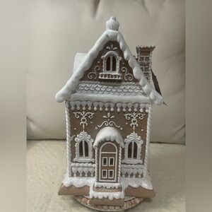 Gingerbread House Holiday Decoration - Brown and White LED Christmas decor